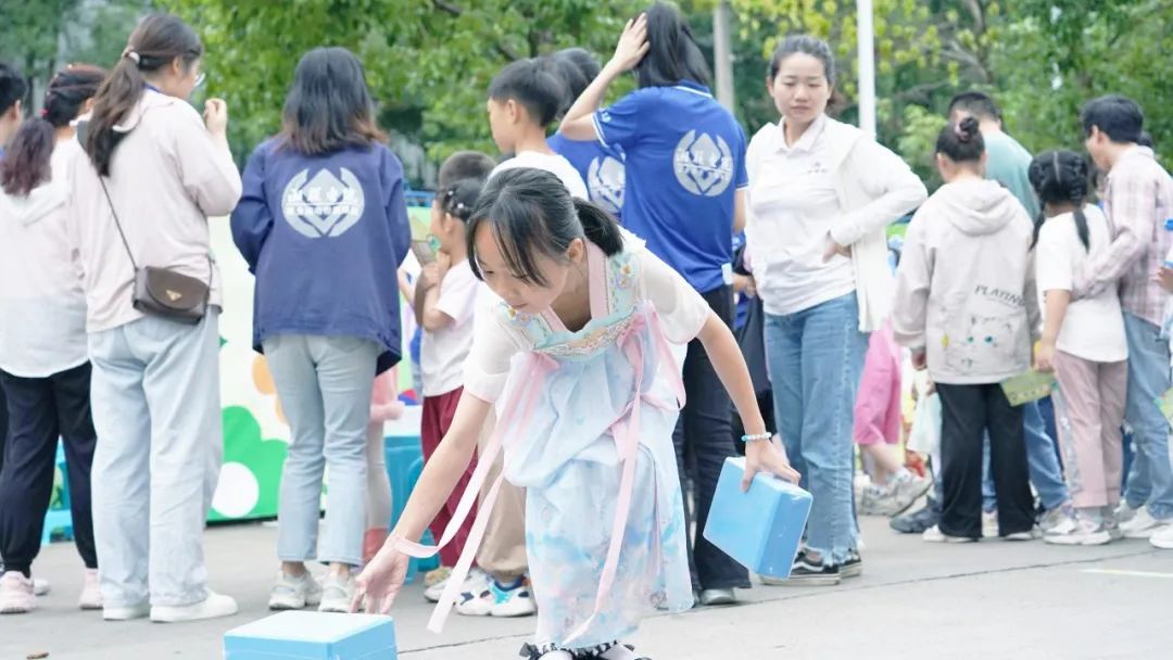 管家婆马报彩图