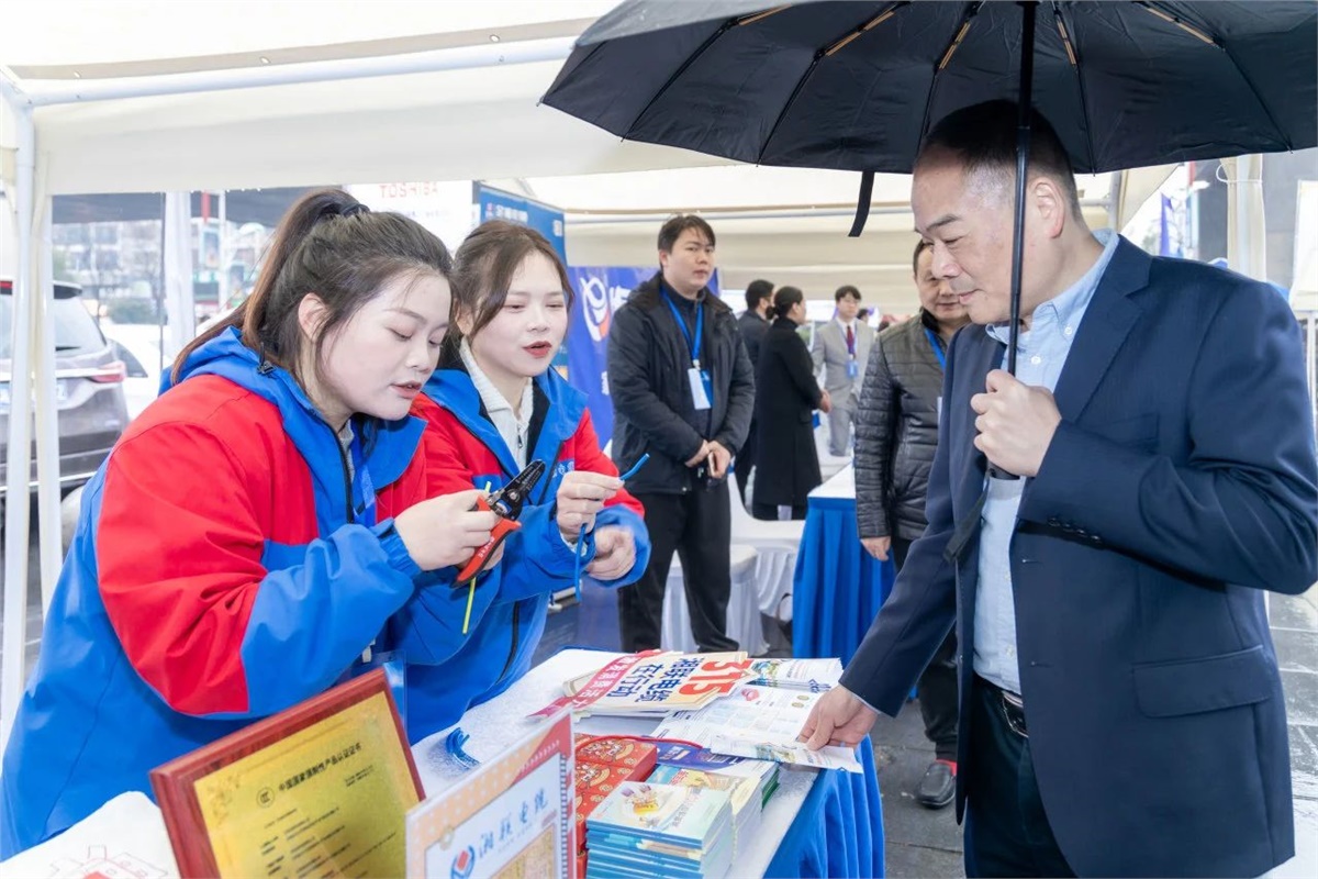 管家婆马报彩图